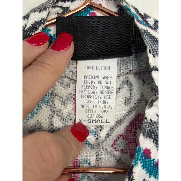 RoughRider Women's Multicolor Cotton V-neckline Button Front Shirt Top Size XS - Picture 7 of 7